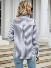 Carregar imagem no visualizador da galeria, Camisa Social Listrada - Suelen