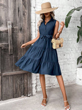 Carregar imagem no visualizador da galeria, Vestido com Babado na Barra e Cinto