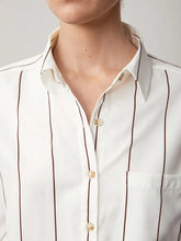 Carregar imagem no visualizador da galeria, Camisa Feminina Social com Botões - Steafy