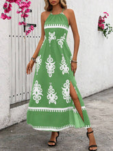Carregar imagem no visualizador da galeria, Vestido Longo de Alcinha com Fenda e Estampa Tribal