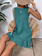 Carregar imagem no visualizador da galeria, Vestido Curto Sem Costas com Amarração e Babados - Casual para Praia de Verão