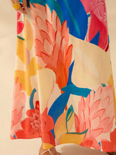 Carregar imagem no visualizador da galeria, Vestido Longo Boho com Estampa Tropical e Costas Vazadas - Verão de Verão