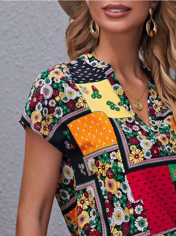 Blusa Feminina Retalhos Manga Curta Flor HumArraso