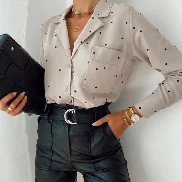 Camisa Feminina com Bolso Poás HumArraso