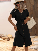 Carregar imagem no visualizador da galeria, Vestido Longo com Decote em V e Mangas Morcego
