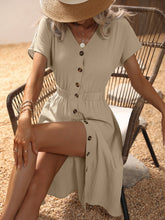 Carregar imagem no visualizador da galeria, Vestido Longo com Decote em V e Mangas Morcego
