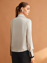 Carregar imagem no visualizador da galeria, Camisa Feminina Social de Cetim
