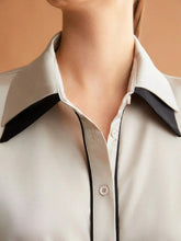 Carregar imagem no visualizador da galeria, Camisa Feminina Social de Cetim
