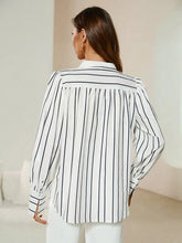Carregar imagem no visualizador da galeria, Camisa Feminina de Manga Longa Com Listras Verticais - Paola
