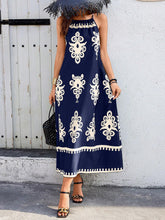 Carregar imagem no visualizador da galeria, Vestido Longo Solto com Alças Finas e Estampa Floral - Boho Feminino de Verão
