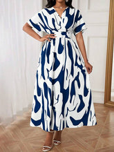 Carregar imagem no visualizador da galeria, Vestido Longo Feminino Evasê de Manga Curta
