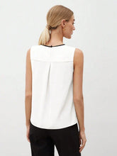 Carregar imagem no visualizador da galeria, Blusa Feminina Sem Manga
