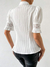 Carregar imagem no visualizador da galeria, Camisa Feminina Manga Bufante
