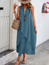 Carregar imagem no visualizador da galeria, Vestido Longo de Verão com Decote em V e Bainha Cruzada - Casual para Férias na Praia

