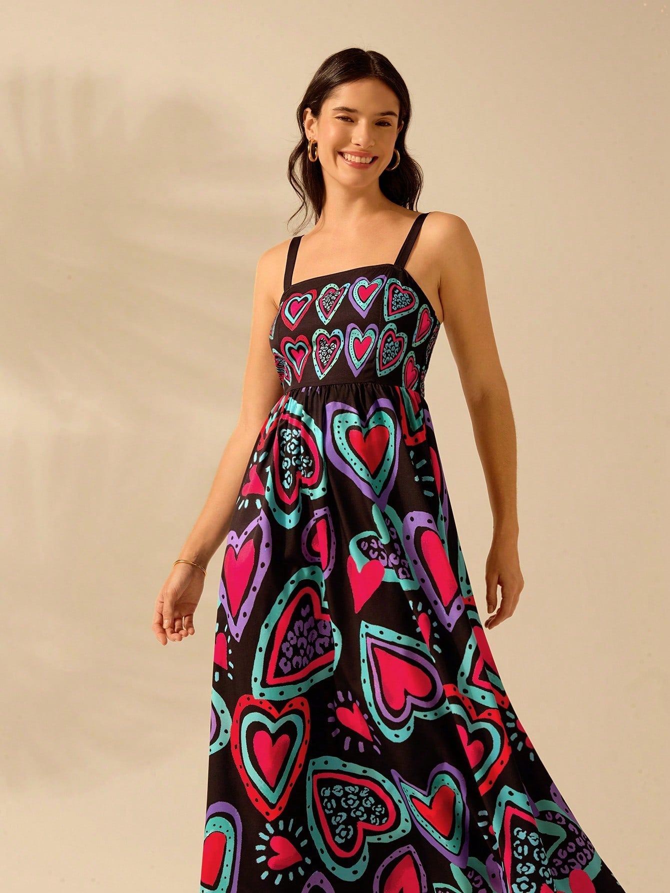 Vestido Longo Boho com Estampa Tropical e Costas Abertas