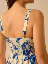 Carregar imagem no visualizador da galeria, Vestido Longo Boho com Estampa Tropical e Costas Abertas
