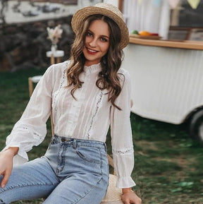 Camisa Feminina de Renda com Botões Larissa  HumArraso