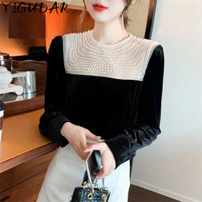 Blusa Feminina Decote V Detalhe Renda Contrastante - Isadora