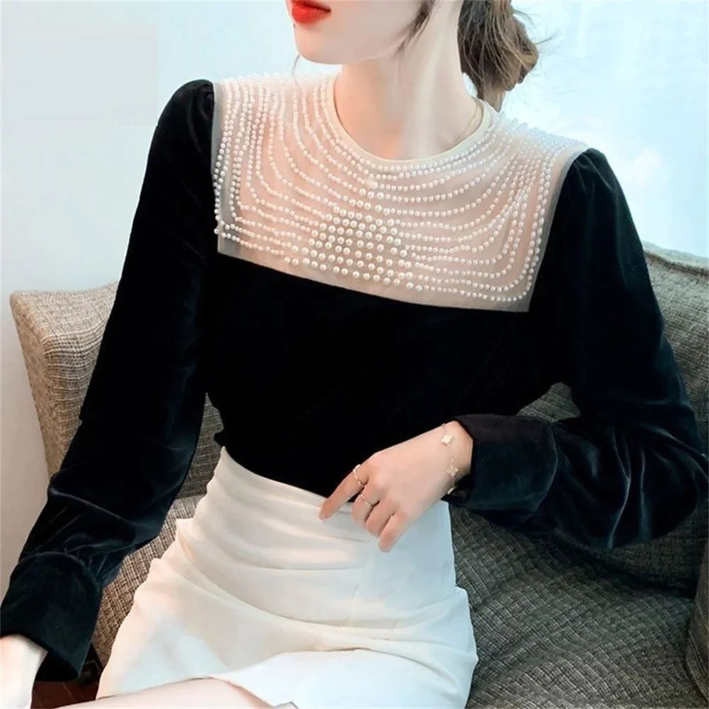 Blusa Feminina Decote V Detalhe Renda Contrastante - Isadora